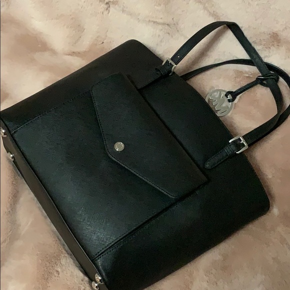 Michael Kors Leather tote bag (NWT) - Picture 4 of 4